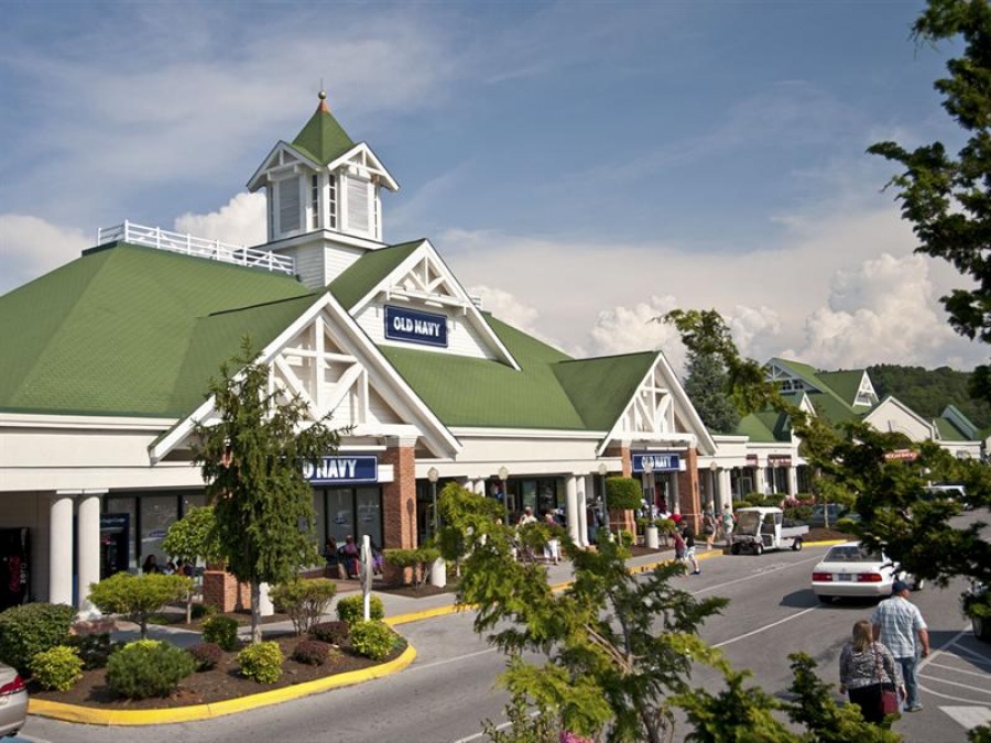 Tanger Outlets - Sevierville, Tennessee 